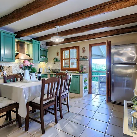 Casa de Férias Vali By Interhome