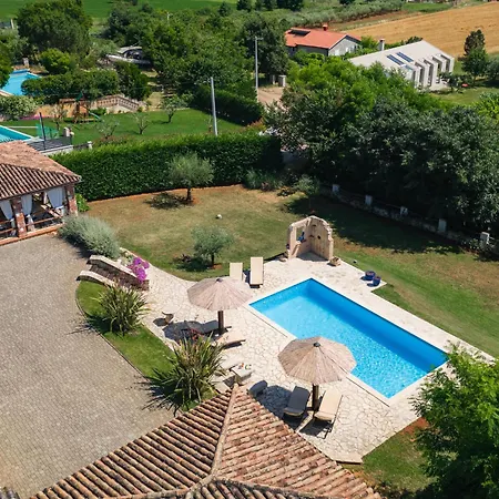 Vali By Interhome * Poreč