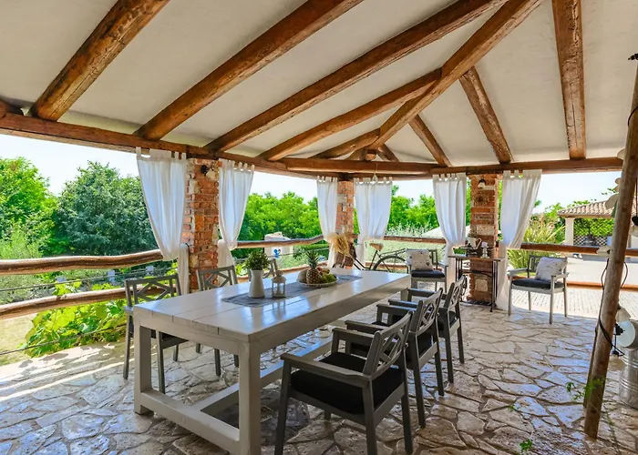 Valy By Interhome *