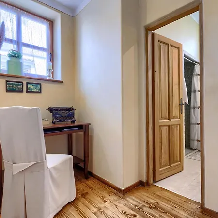 Nyaraló Valy By Interhome Poreč